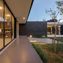 Residencia Maxime / b l a n k s t u d i o - Casas