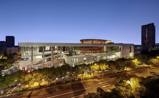Kunshan Grand Theater / China Architecture Design Group Land-based Rationalism D.R.C Kunshan Grand Theater / China Architecture Design Group Land-based Rationalism D.R.C - Image 9 of 36