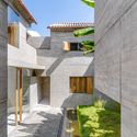 Hotel Sunyata en el casco antiguo de Dali / Zhaoyang Architects - Hoteles
