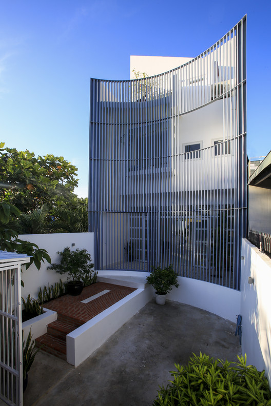 HC House / FeA - Facade, Garden, Windows, Courtyard