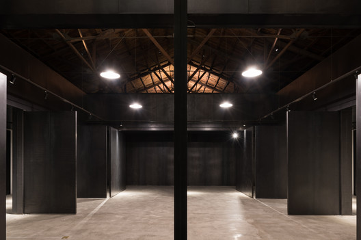 Lens Office / TAO - Trace Architecture Office - Imagem 3 de 67