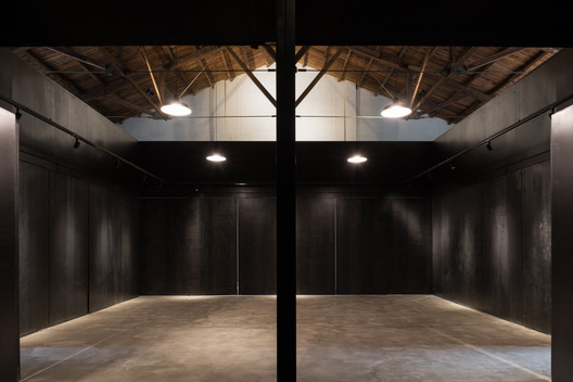 Lens Office / TAO - Trace Architecture Office - Imagem 14 de 67