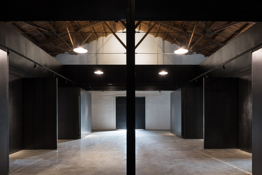 Lens Office / TAO - Trace Architecture Office - Imagem 13 de 67