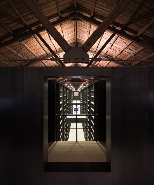 Lens Office / TAO - Trace Architecture Office Lens Office / TAO - Trace Architecture Office - Imagem 9 de 67