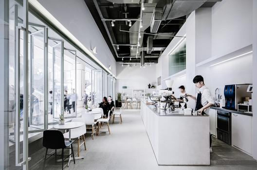 Rebakery Studio + MQ Coffee Concept Store / Kongkong Architecture - Image 4 of 20