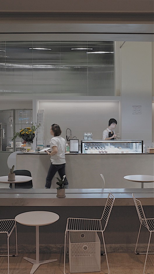 Rebakery Studio + MQ Coffee Concept Store / Kongkong Architecture - Image 8 of 20