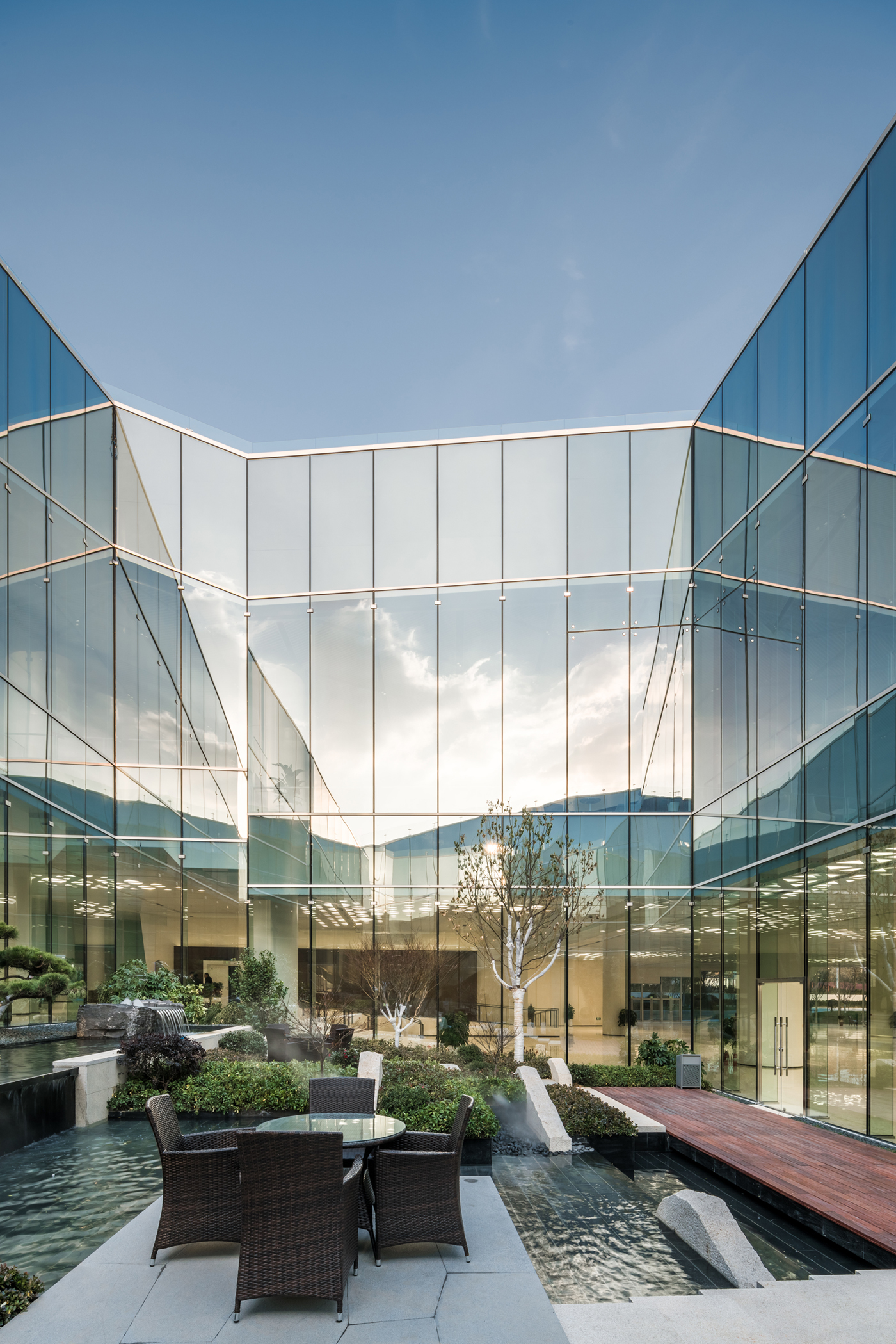 Gallery of Haier Global Creative Research Centre / DC Alliance ...