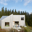 Mylla Hytte / Mork-Ulnes Architects  - Forest