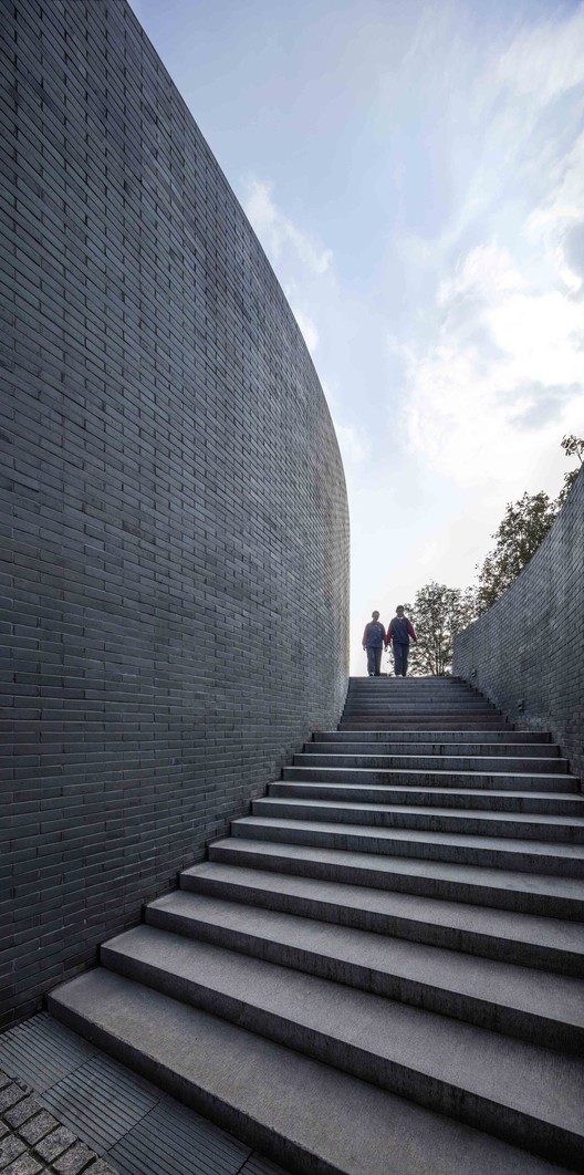 Parque Astronômico da Escola Secundária Zhenze / Specific Architects + Unit Architects - Imagem 7 de 29