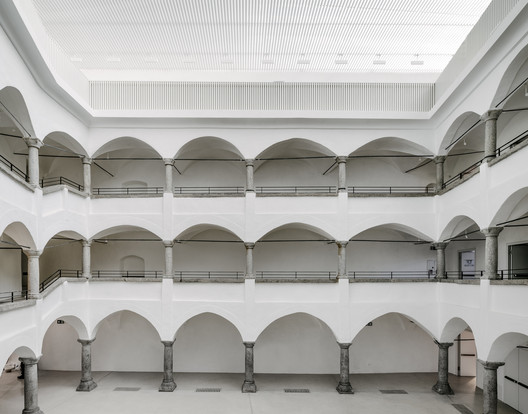 Music School / BAROZZI VEIGA | ArchDaily