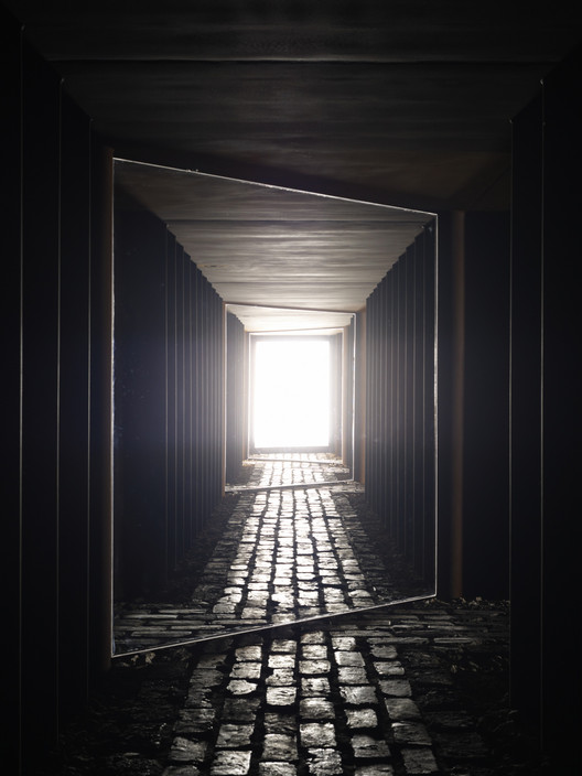 Hiroshi Sambuichi Wins 2018 Daylight Award For His Timeless Fluid 