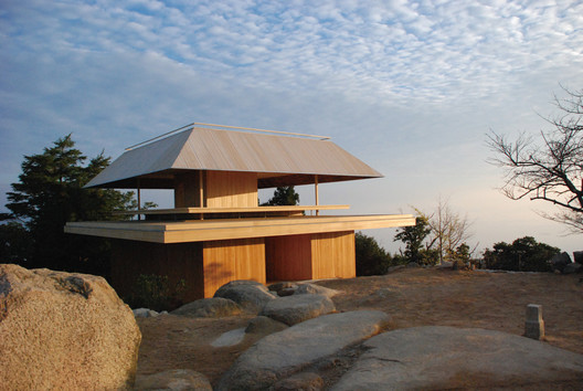Hiroshi Sambuichi Wins 2018 Daylight Award For His Timeless Fluid 