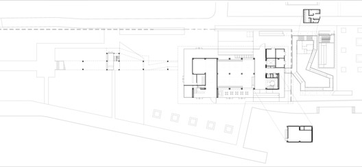 Shanghai Modern Art Museum / Atelier Deshaus - Image 39 of 44