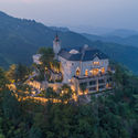Castillo Naked / Shanghai Tianhua Architectural Design - Hoteles