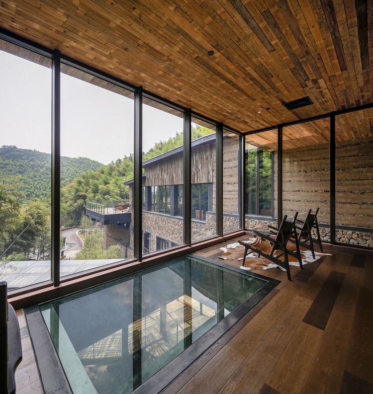 Castillo Naked / Shanghai Tianhua Architectural Design - Hoteles