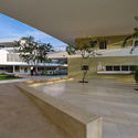 Faculdade de Educação da Universidade Autônoma de Yucatán / Departamento de Projetos da Faculdade de Arquitetura - Universidade