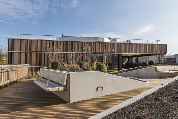 Aigues-Vertes Senior Center / 3BM3 Atelier d’Architecture SA – C. Stendardo et B. Montant - Image 4 of 23