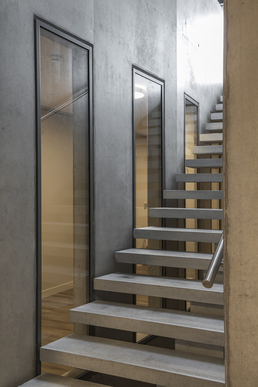 Aigues-Vertes Senior Center / 3BM3 Atelier d’Architecture SA – C. Stendardo et B. Montant - Stairs, Handrail