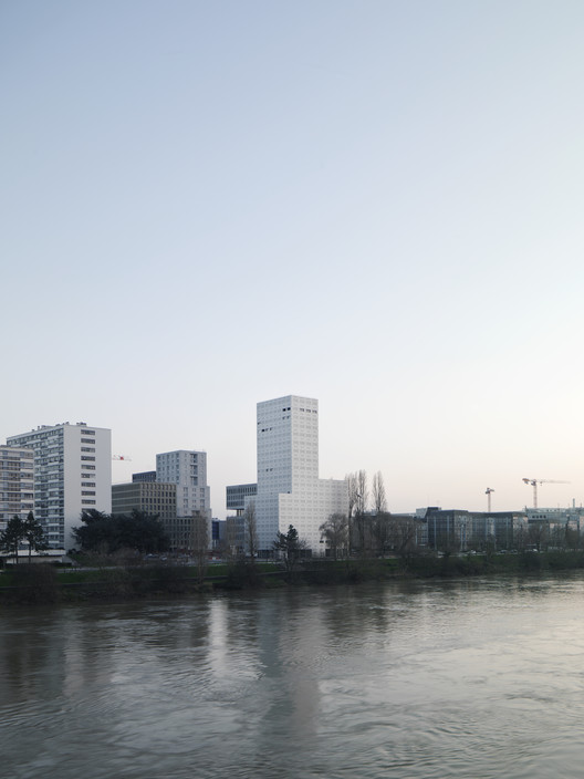 法国南特 360°全景住宅塔楼 / LAN - 9 的图像 40