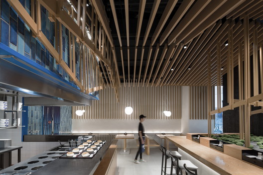 Ramen Musashi / Golucci Interior Architects - Imagem 14 de 24
