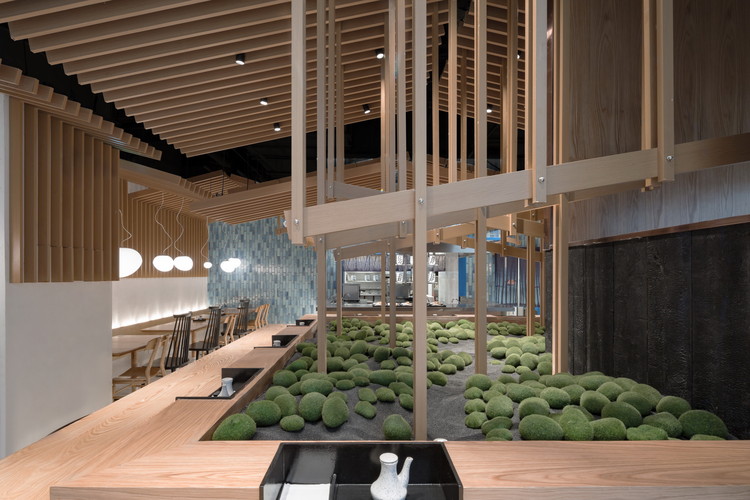 Ramen Musashi / Golucci Interior Architects - Imagem 6 de 24