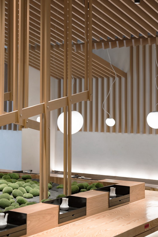 Ramen Musashi / Golucci Interior Architects - Imagem 8 de 24