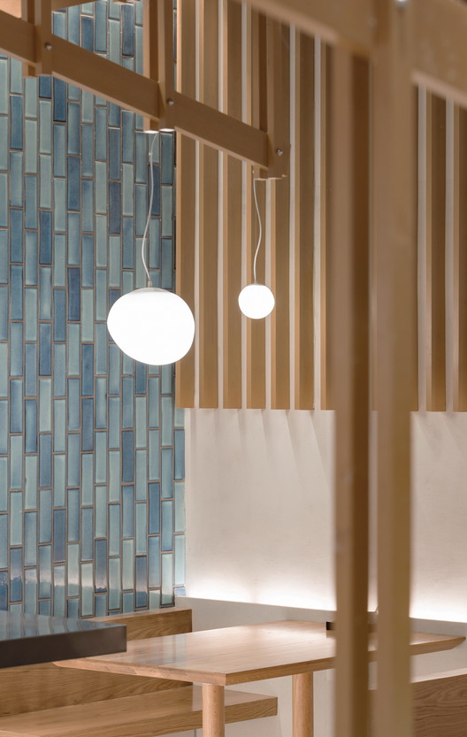 Ramen Musashi / Golucci Interior Architects - Imagem 17 de 24