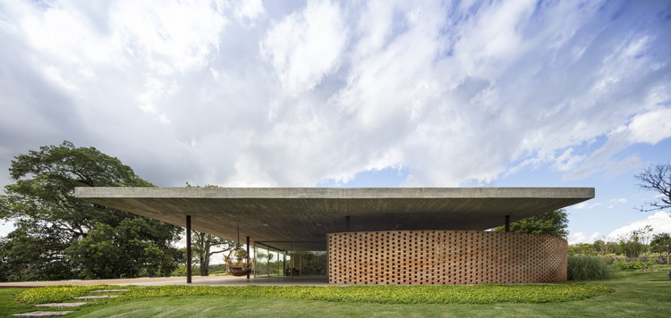 Planar House / Studio MK27 - Marcio Kogan + Lair Reis, © Fernando Guerra | FG+SG