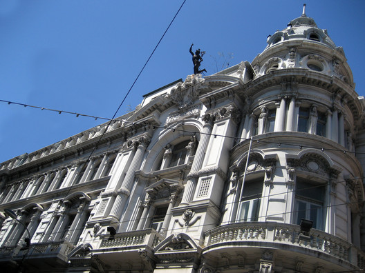 Valparaiso Architecture Guide: Places to Visit in Chile's Jewel of the Pacific Valparaiso Architecture Guide: Places to Visit in Chile's Jewel of the Pacific - Image 7 of 21