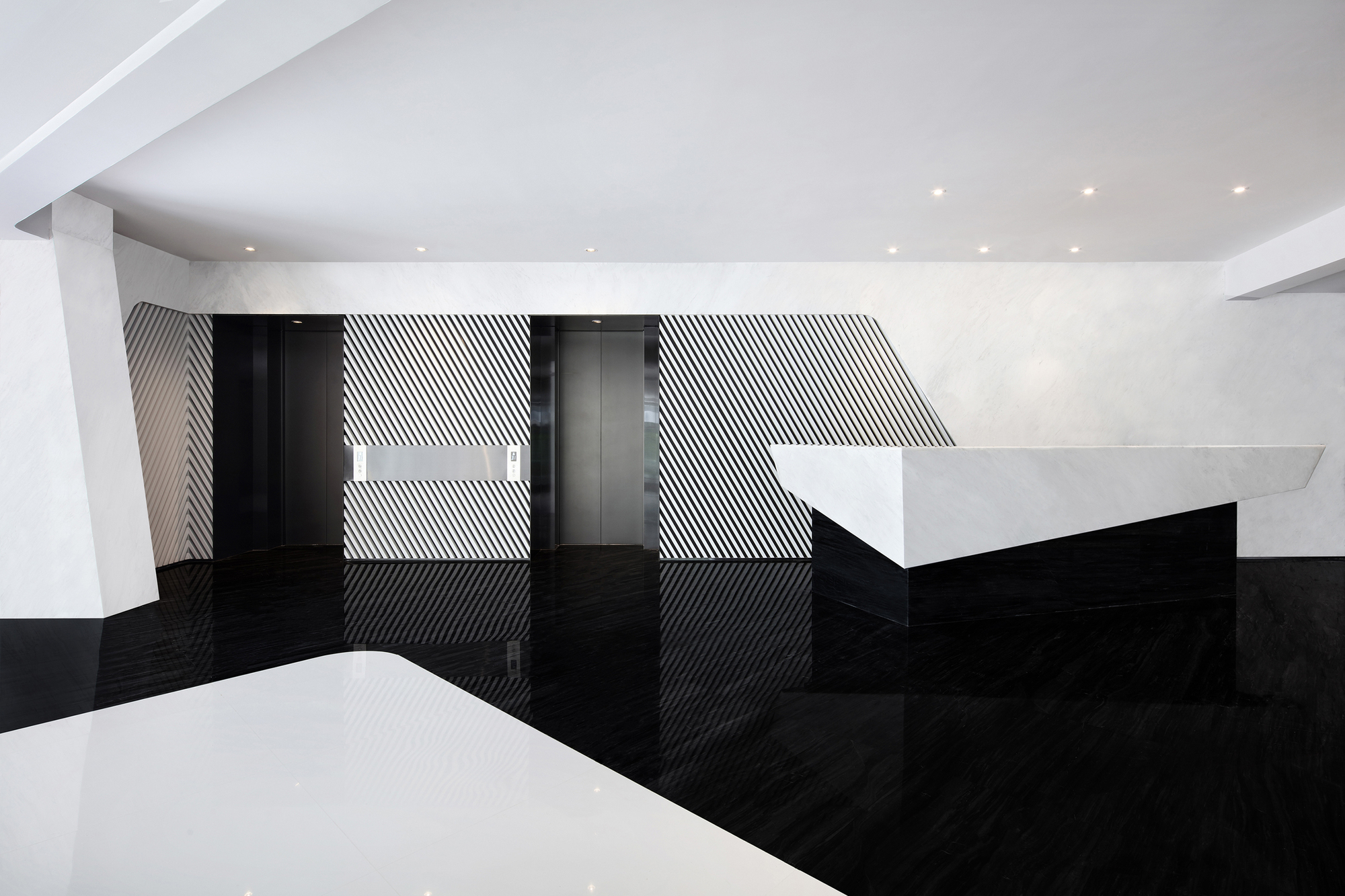 Galería de Sky Center / PAL Design - 12