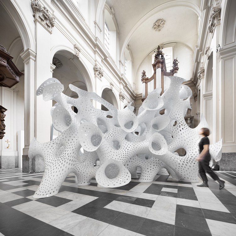 Marc Fornes / THEVERYMANY instala un pabellón de aspecto coralino en un seminario del siglo XVII en Brujas - 5 的图像 4