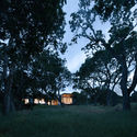 Forty-One Oaks / Field Architecture - Houses, Forest