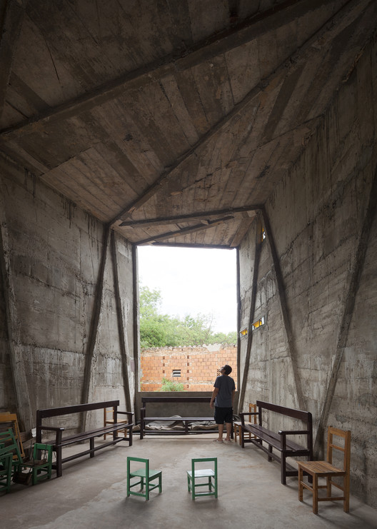 Cerrito Chapel - San Miguel Arcángel Chapel / Javier Corvalán + Laboratorio de Arquitectura - Image 8 of 14