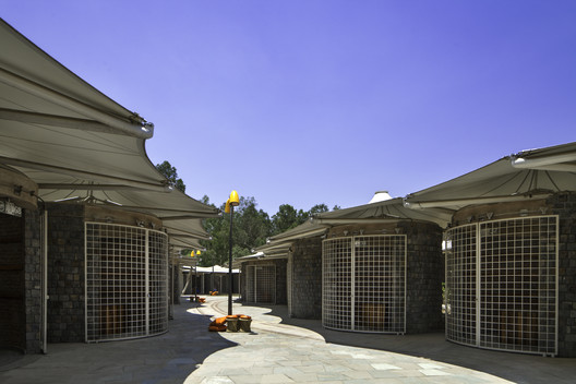 Dilli Haat / Studio Archohm - Image 9 of 24