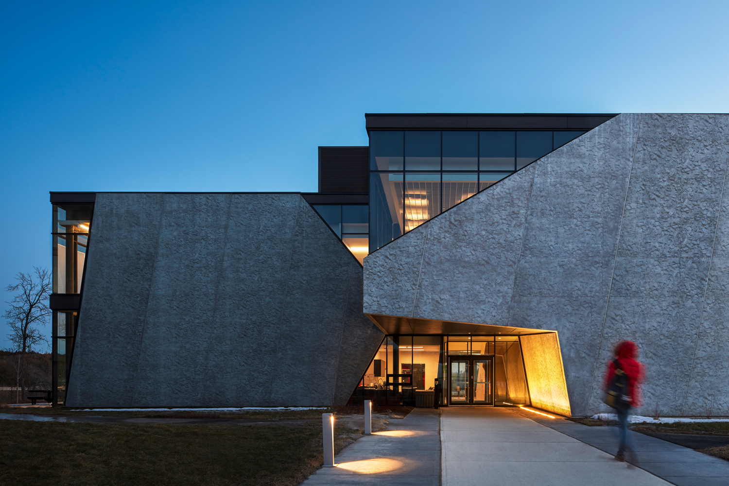 Gallery of Trent University Student Center / Teeple Architects 11