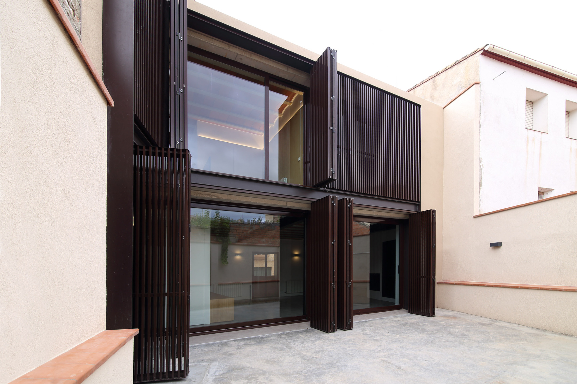 House In El Priorat Espairoux Arquitectura Archdaily