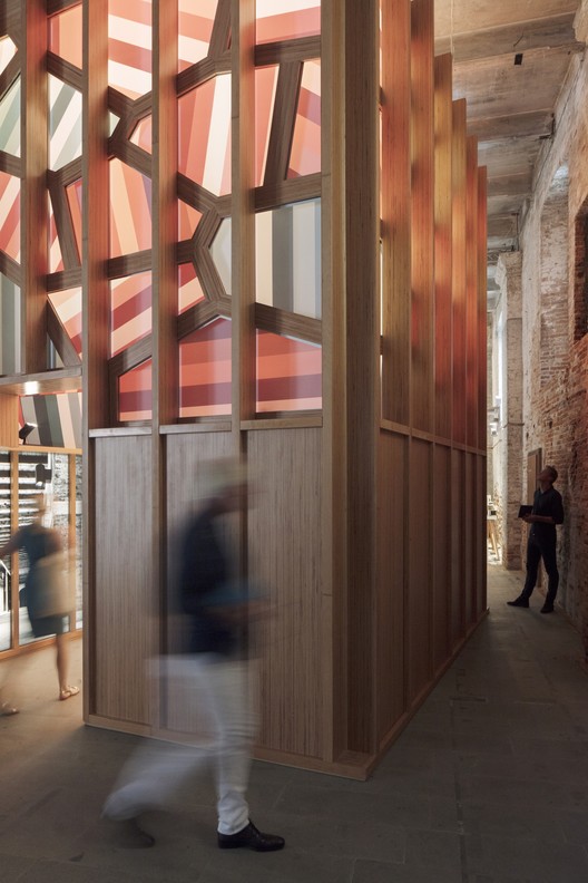 oxymoron / Sauerbruch Hutton - Beam, Arch