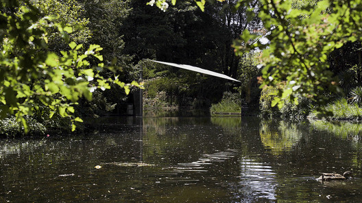 Paisagem fantástica: Building Pictures produz vídeo sobre o Pavilhão Líquido projetado pelo depA