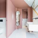 HEV•Flooring around / Fluo, Architecture and design studio - Bathroom, Sink, Toilet, Bathtub