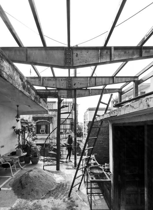 The Garden Roof Parasol  / Harsh Vardhan Jain Architect - Beam