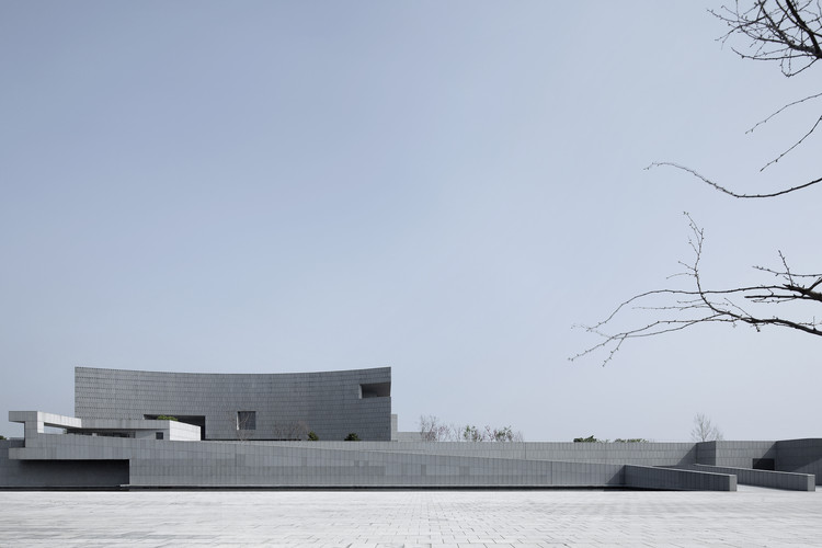 South Elevation. Image © Zhi Xia