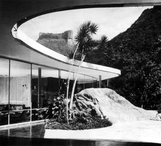 Entendendo a planta moderna através de 10 residências icônicas Entendendo a planta moderna através de 10 residências icônicas - Imagem 10 de 23