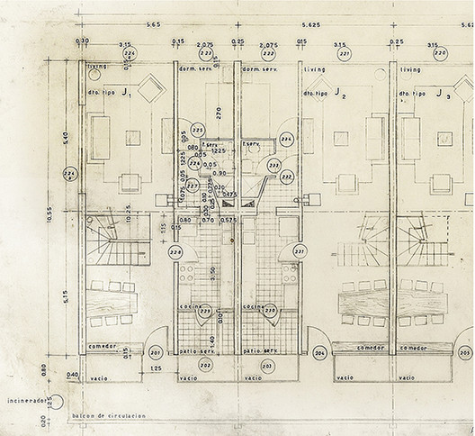 AD Classics: Matta Viel Housing Complex / Bresciani Valdés Castillo Huidobro - Image 29 of 34