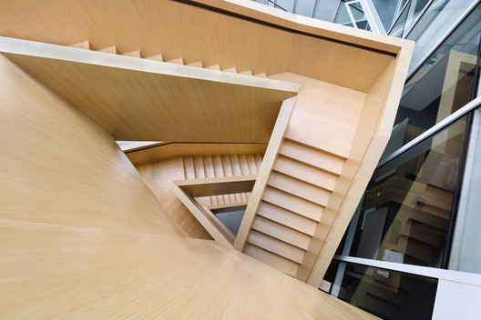 Interior do Shanghai Baoye Center / LYCS Architecture - Imagem 12 de 33