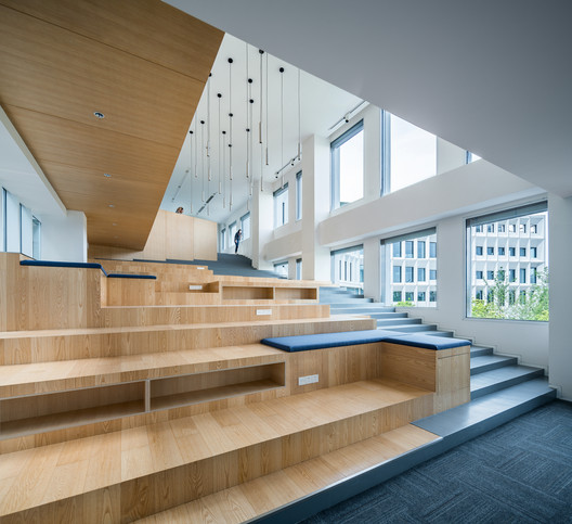 Interior do Shanghai Baoye Center / LYCS Architecture Interior do Shanghai Baoye Center / LYCS Architecture - Imagem 13 de 33
