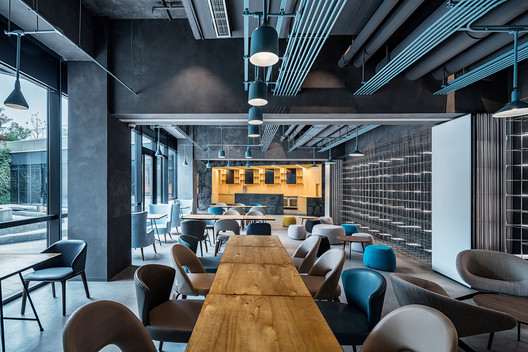 Interior do Shanghai Baoye Center / LYCS Architecture Interior do Shanghai Baoye Center / LYCS Architecture - Imagem 19 de 33