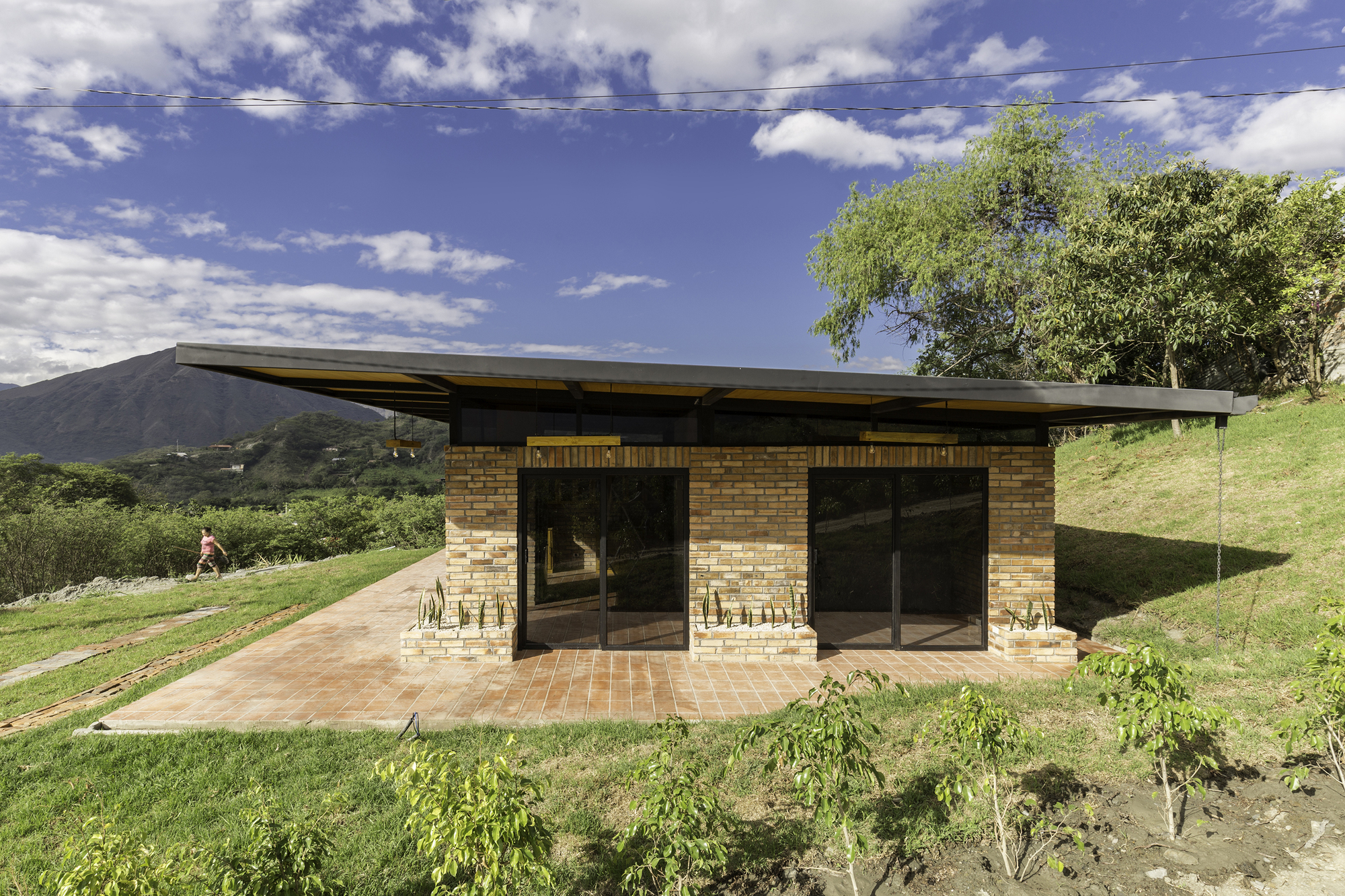 Gallery of Lozano House / David Regalado Arquitectura 3