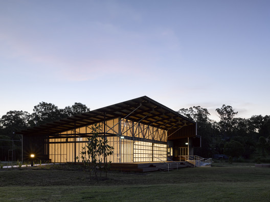 Salón comunitario Curra / Bark Design Architects Salón comunitario Curra / Bark Design Architects - Imagen 6 de 33