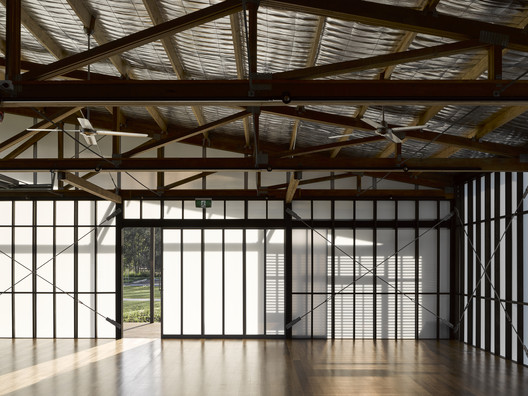 Salón comunitario Curra / Bark Design Architects Salón comunitario Curra / Bark Design Architects - Imagen 7 de 33