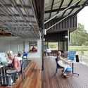 Salón comunitario Curra / Bark Design Architects - Imagen 5 de 33